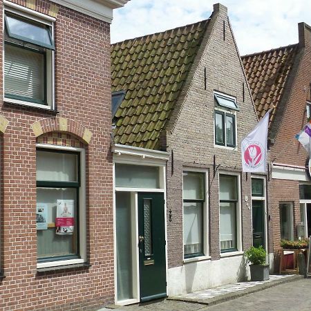 Bij De Buren Enkhuizen Dış mekan fotoğraf