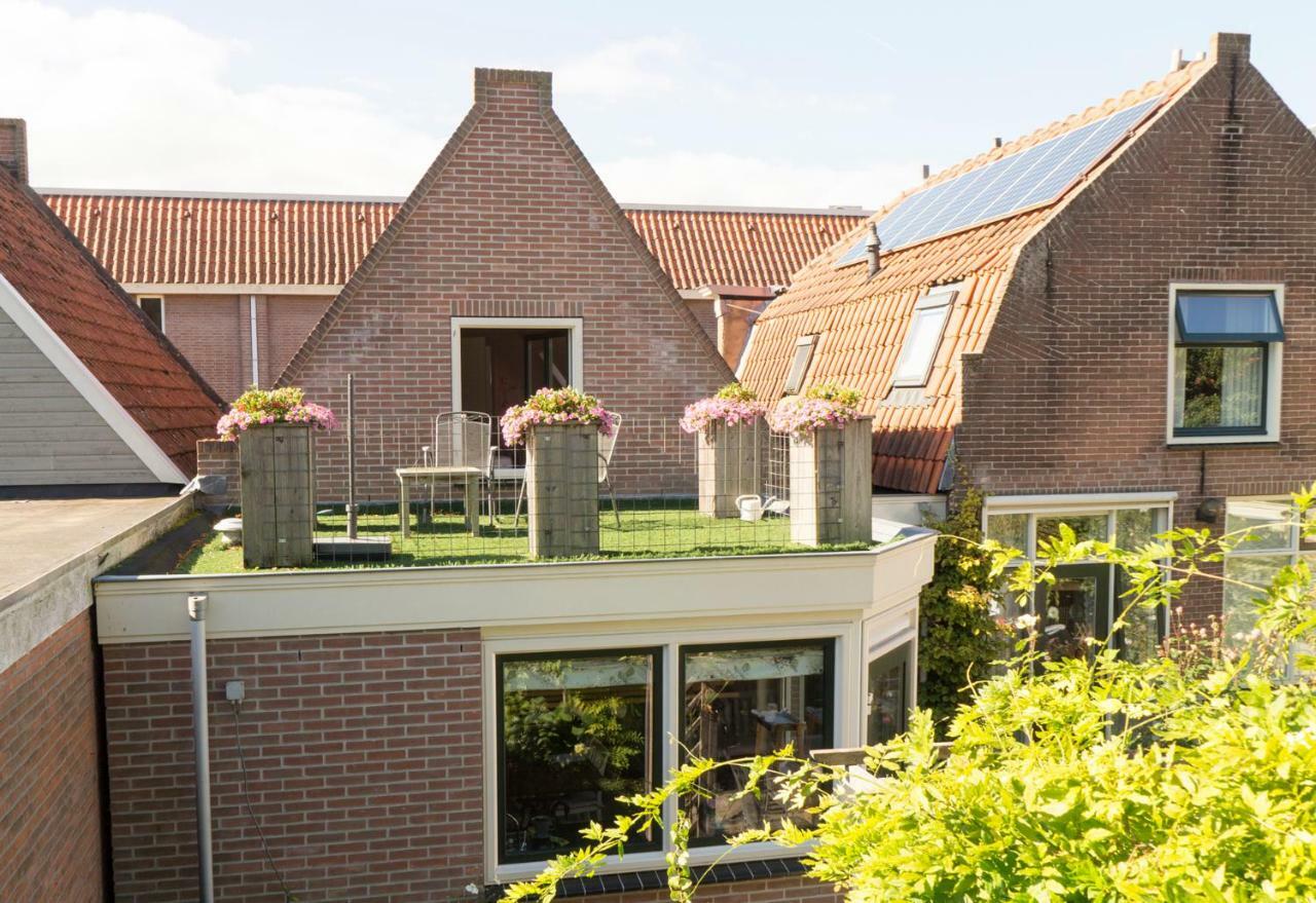 Bij De Buren Enkhuizen Dış mekan fotoğraf